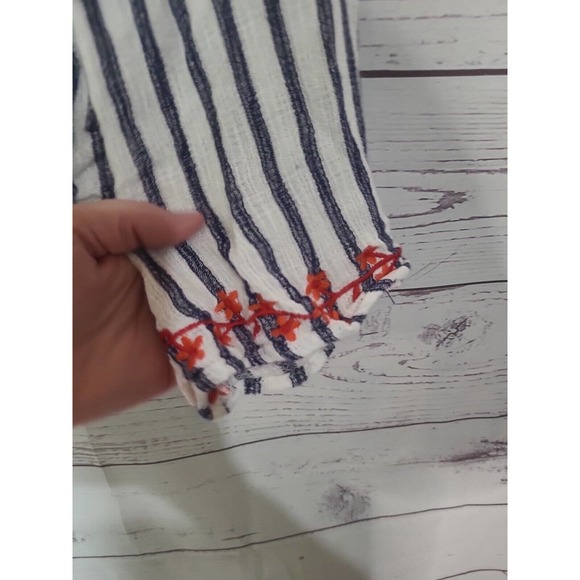 Angie White Gray Striped Embroidered Floral Guaze Boho Top Womans Size Large - Picture 4 of 8